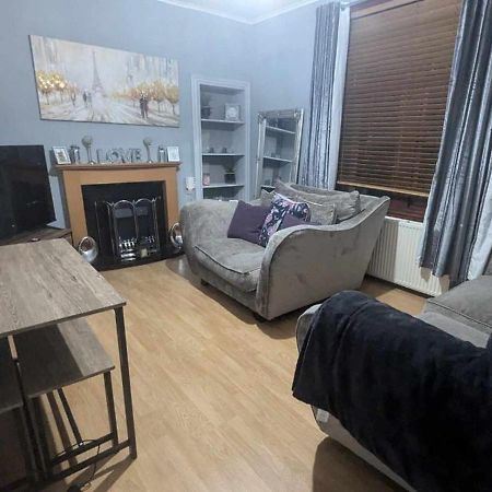 Lovely 2 Bedroom Apartment In Heart Of Данді Екстер'єр фото