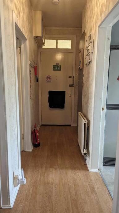 Lovely 2 Bedroom Apartment In Heart Of Данді Екстер'єр фото