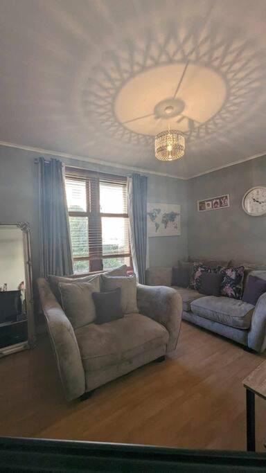 Lovely 2 Bedroom Apartment In Heart Of Данді Екстер'єр фото